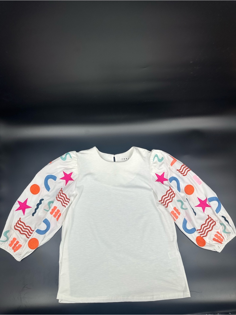 THML Embroidered Puff Sleeve Top Large White Colorful Statement Sleeve Knit 1314 - Picture 10 of 10